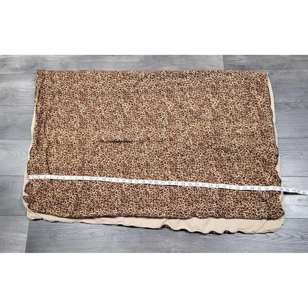 Leopard Print Throw Blanket Approximately 50 x 38 inches